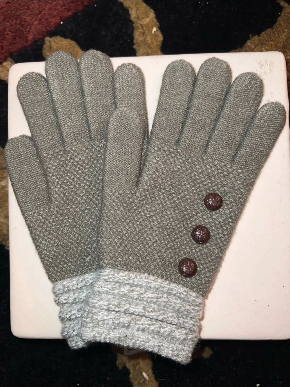 Britt’s Knits Women’s Charcoal Gray Knit Gloves NWT Classic Gloves OS